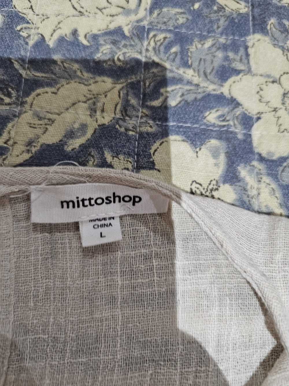 mittoshop Cream V-Neck Gathered Linen Dress - Picture 4 of 9